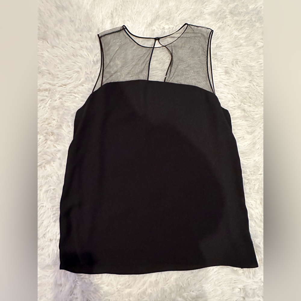 Ladies Aritzia Babaton Mesh Top